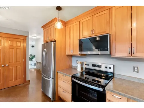 1510 Lincoln Street Hood River OR 97031