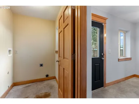 1510 Lincoln Street Hood River OR 97031