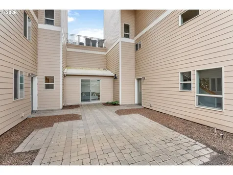 1510 Lincoln Street Hood River OR 97031