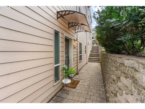 1510 Lincoln Street Hood River OR 97031
