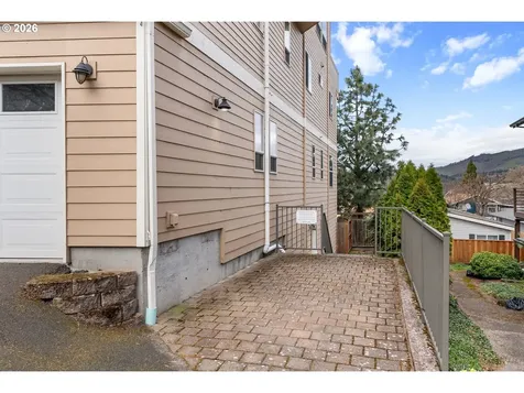 1510 Lincoln Street Hood River OR 97031