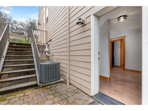 1510 Lincoln Street Hood River OR 97031
