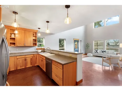 1510 Lincoln Street Hood River OR 97031