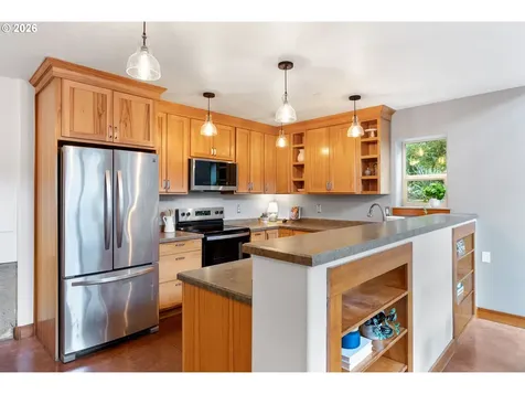 1510 Lincoln Street Hood River OR 97031
