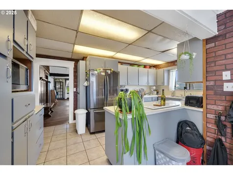 3407 3rd Street Tillamook OR 97141
