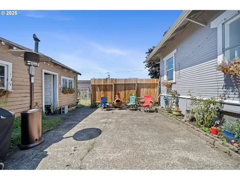 3407 3rd Street Tillamook OR 97141