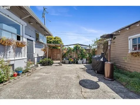 3407 3rd Street Tillamook OR 97141