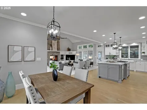 8711 NW Terraceview Court Portland OR 97229