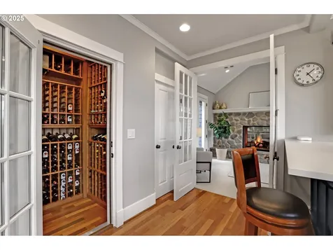 8711 NW Terraceview Court Portland OR 97229