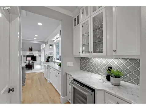 8711 NW Terraceview Court Portland OR 97229