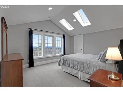 8711 NW Terraceview Court Portland OR 97229
