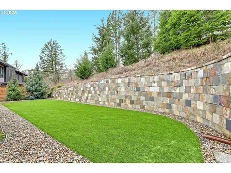 8711 NW Terraceview Court Portland OR 97229