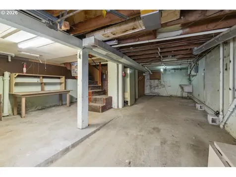 241 Hillside Avenue Klamath Falls OR 97601
