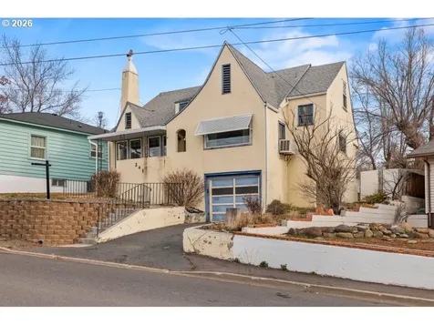 241 Hillside Avenue Klamath Falls OR 97601