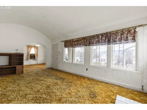 241 Hillside Avenue Klamath Falls OR 97601