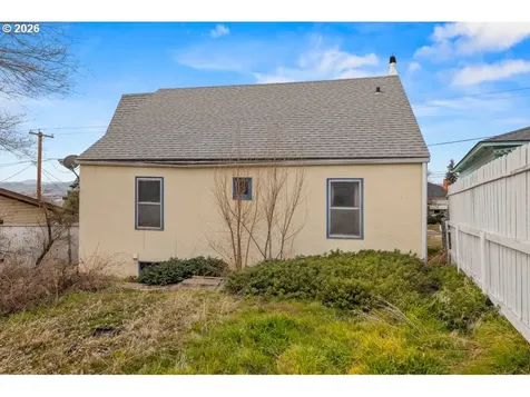 241 Hillside Avenue Klamath Falls OR 97601