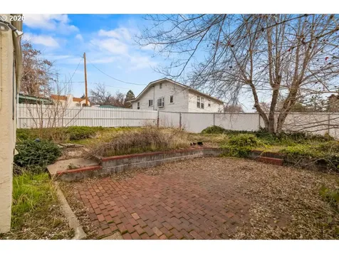 241 Hillside Avenue Klamath Falls OR 97601