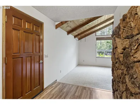 1580 Robertson Bridge Road Grants Pass OR 97526