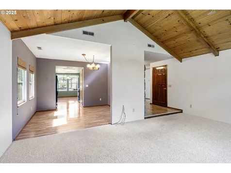 1580 Robertson Bridge Road Grants Pass OR 97526