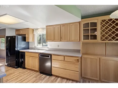 1580 Robertson Bridge Road Grants Pass OR 97526