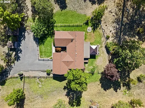 1580 Robertson Bridge Road Grants Pass OR 97526