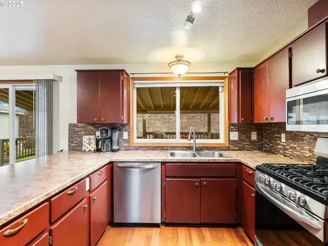7804 NE 163rd Avenue Vancouver WA 98682