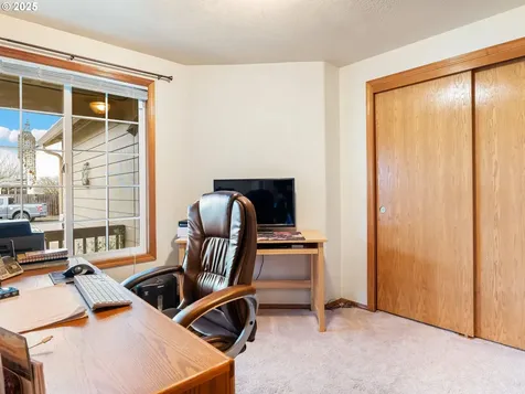 7804 NE 163rd Avenue Vancouver WA 98682