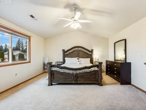 7804 NE 163rd Avenue Vancouver WA 98682