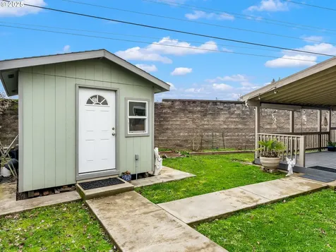 7804 NE 163rd Avenue Vancouver WA 98682