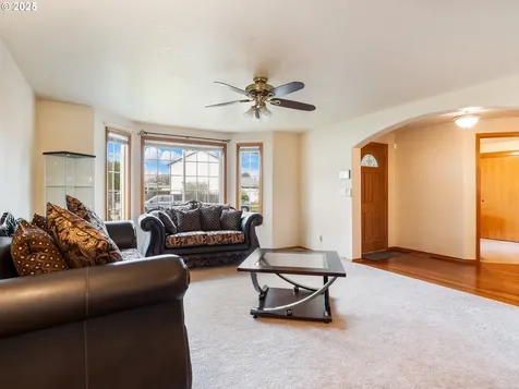 7804 NE 163rd Avenue Vancouver WA 98682