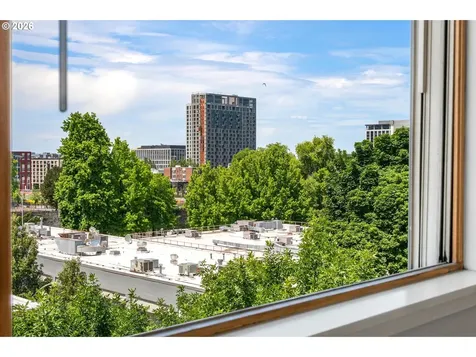 1134 SW Jefferson Street Portland OR 97201