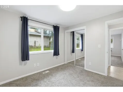 7830 SW Hemlock Street Portland OR 97223