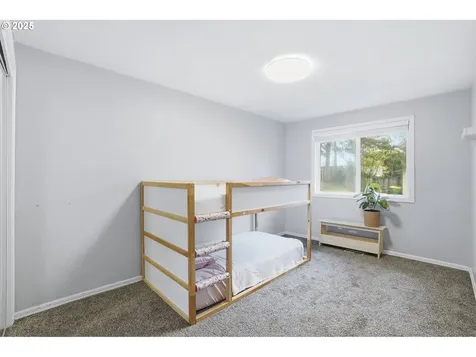 7830 SW Hemlock Street Portland OR 97223
