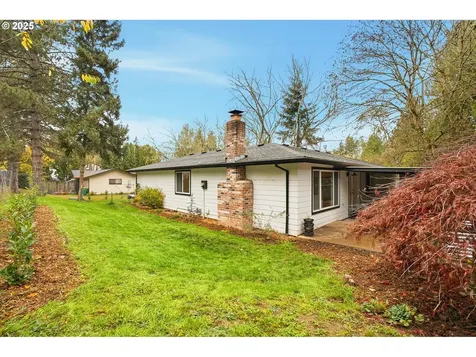 7830 SW Hemlock Street Portland OR 97223