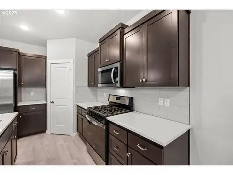 1593 19th Avenue Forest Grove OR 97116