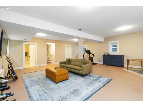 7033 N Portsmouth Avenue Portland OR 97203
