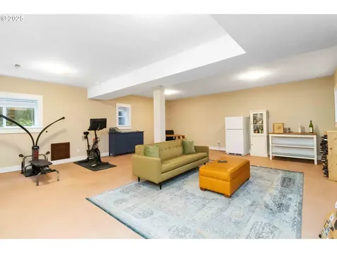 7033 N Portsmouth Avenue Portland OR 97203