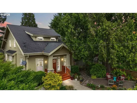 7033 N Portsmouth Avenue Portland OR 97203
