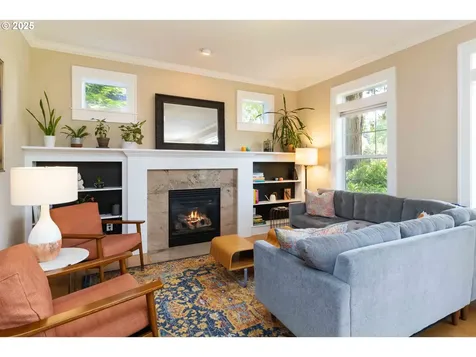 7033 N Portsmouth Avenue Portland OR 97203