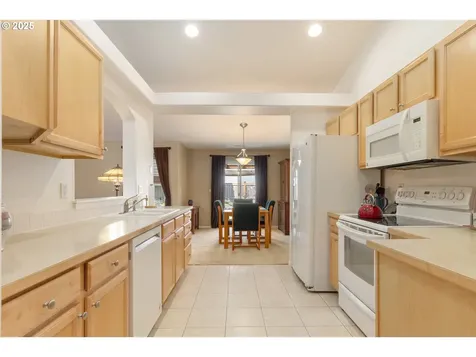 28 Honer Loop Creswell OR 97426