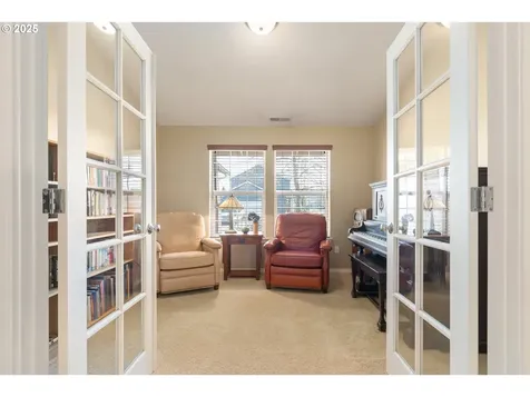 28 Honer Loop Creswell OR 97426