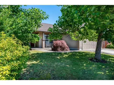 28 Honer Loop Creswell OR 97426