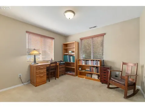 28 Honer Loop Creswell OR 97426