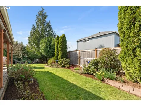 28 Honer Loop Creswell OR 97426