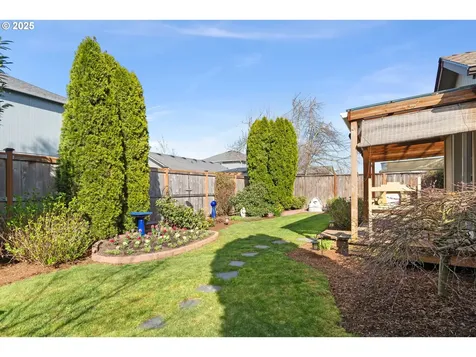 28 Honer Loop Creswell OR 97426