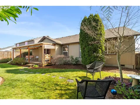 28 Honer Loop Creswell OR 97426