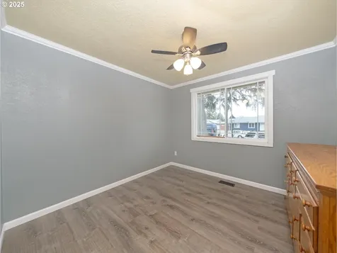 236 S 5th Avenue Cornelius OR 97113