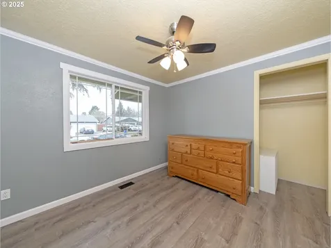 236 S 5th Avenue Cornelius OR 97113