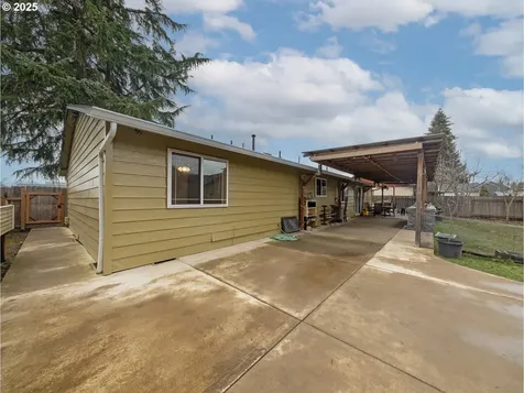 236 S 5th Avenue Cornelius OR 97113