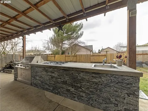 236 S 5th Avenue Cornelius OR 97113